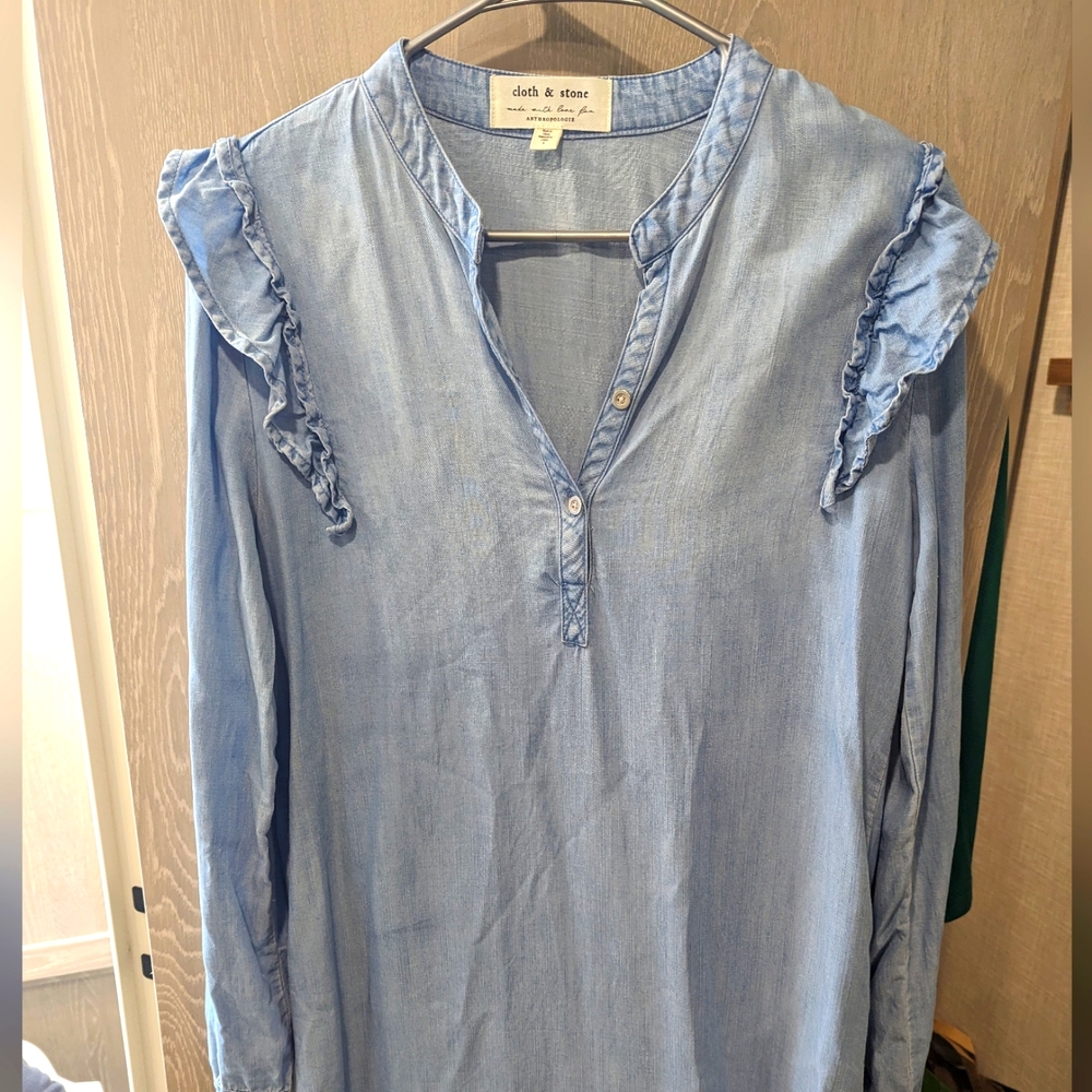 Size small Cloth & Stone midi dress